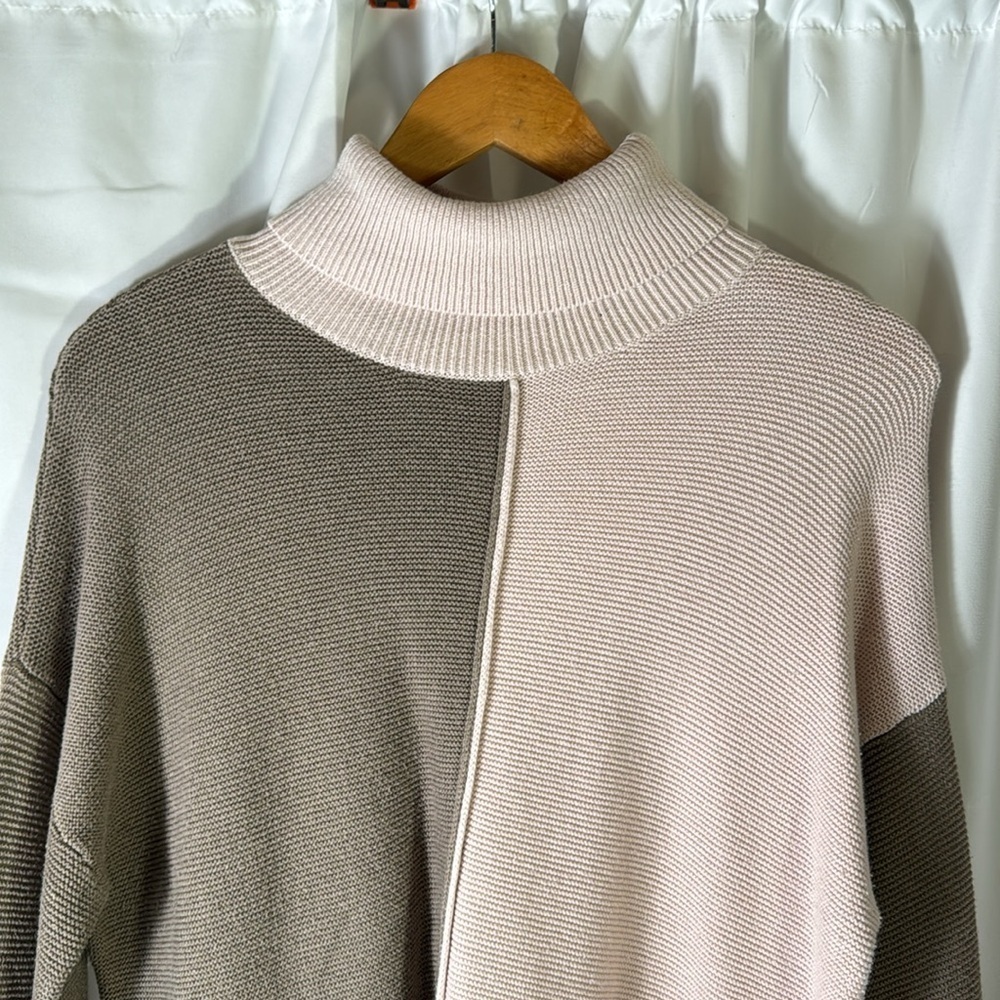 INC light pink and brown colorblock sweater sz M